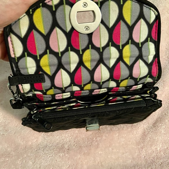Vera Bradley Smartphone Wristlet in Classic Black - Picture 4 of 6
